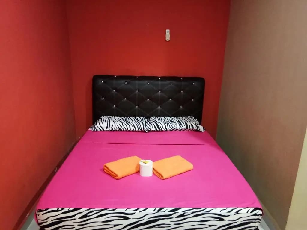 Taman Negara Rainbow Guest House - main photo
