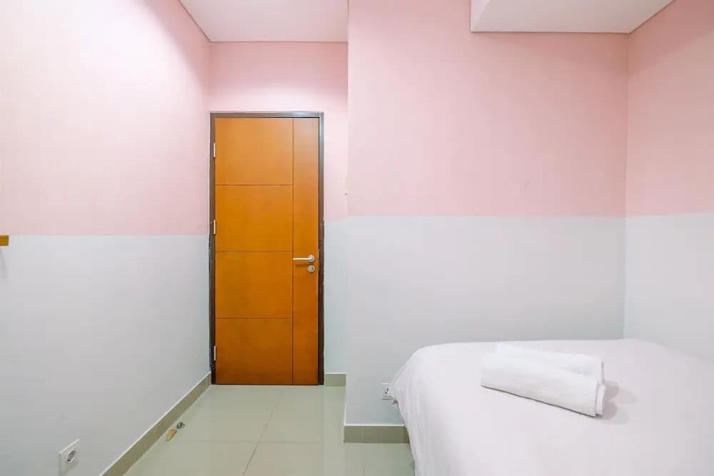 Comfortable And Homey 2Br Apartment At Royal Olive Residence - photo 5