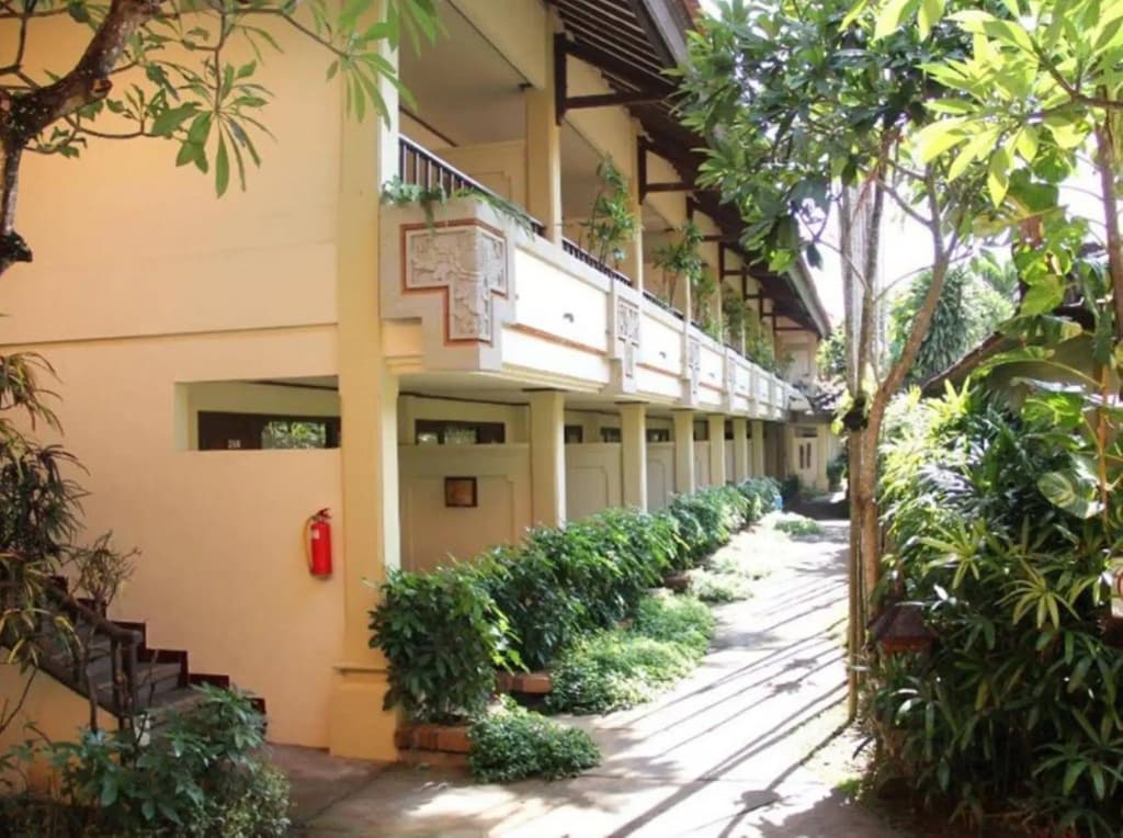 Besakih Beach Hotel - photo 1