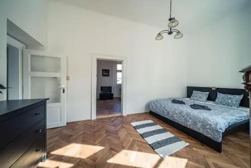 St. George Apartments - photo 6
