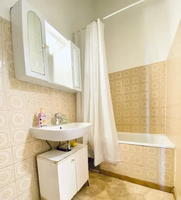 Affordable 3BR Apartment Top Location - photo 23