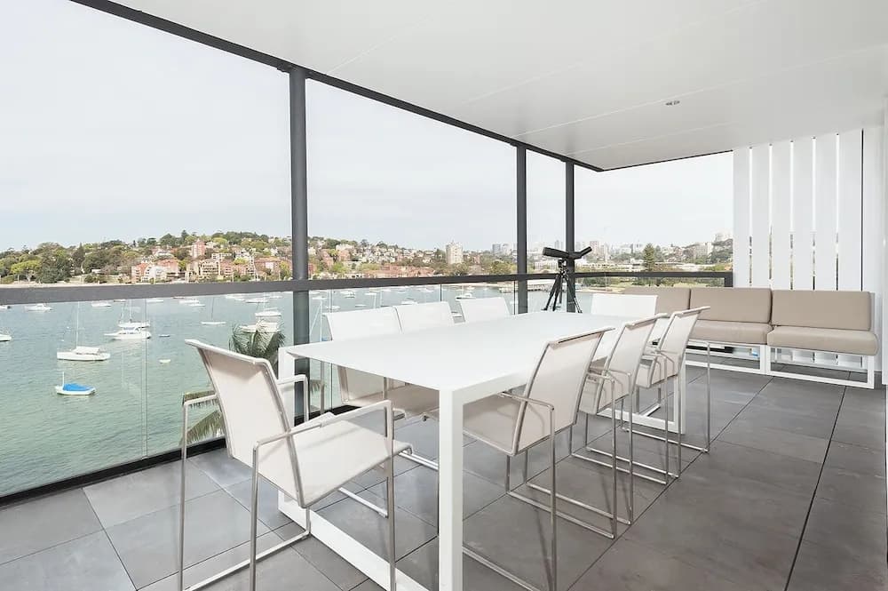 Harbour Front Single Level Apartment - photo 9