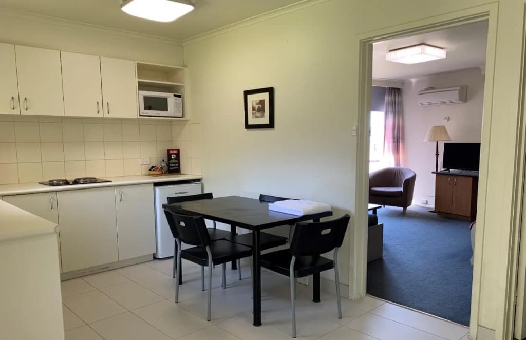 Albert Heights Serviced Apartment - photo 8
