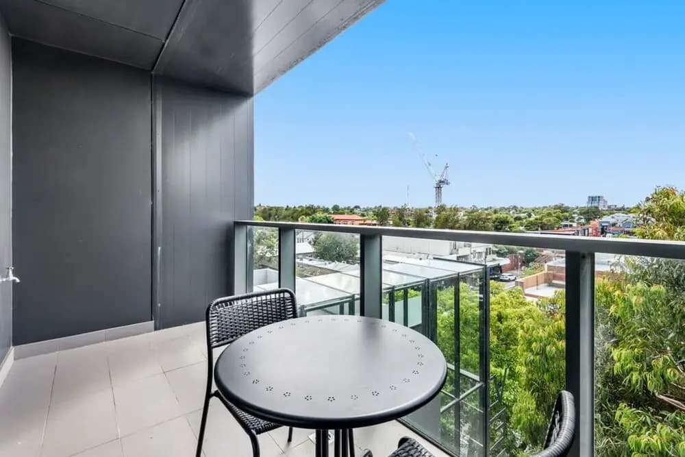 Pristine 1-bed Apartment Near Local Cafes - photo 6