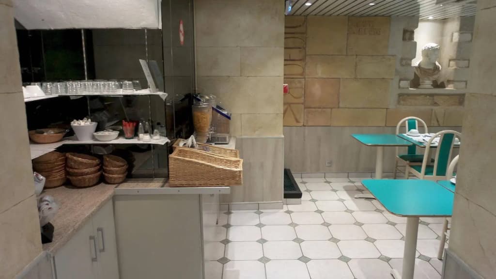 Hôtel Des Arènes - photo 21