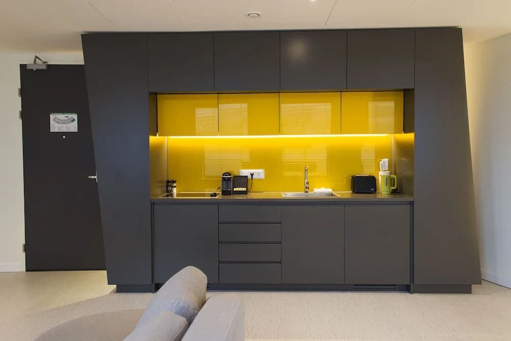 B-aparthotel City West - photo 11