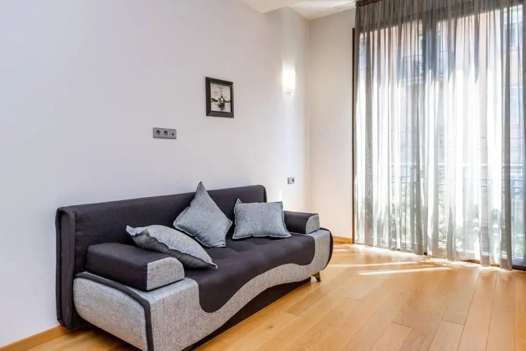 Wehost Spacious place near Rustaveli - photo 7