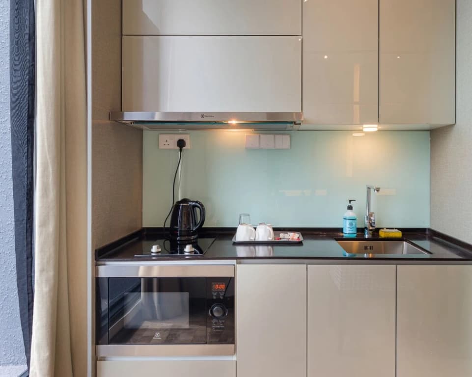 Expressionz Professional Suites by Perfect Host - photo 16