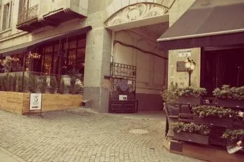 Squirrel Hostel Tbilisi - photo 2