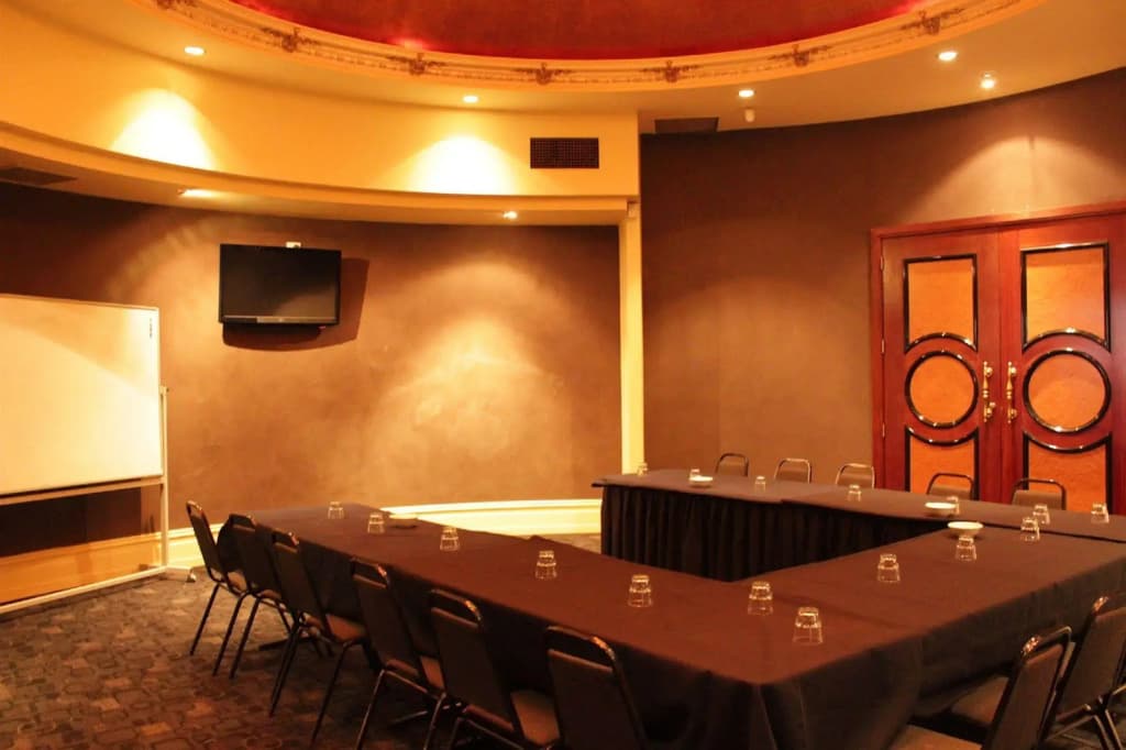 Nightcap at Matthew Flinders Hotel - photo 22