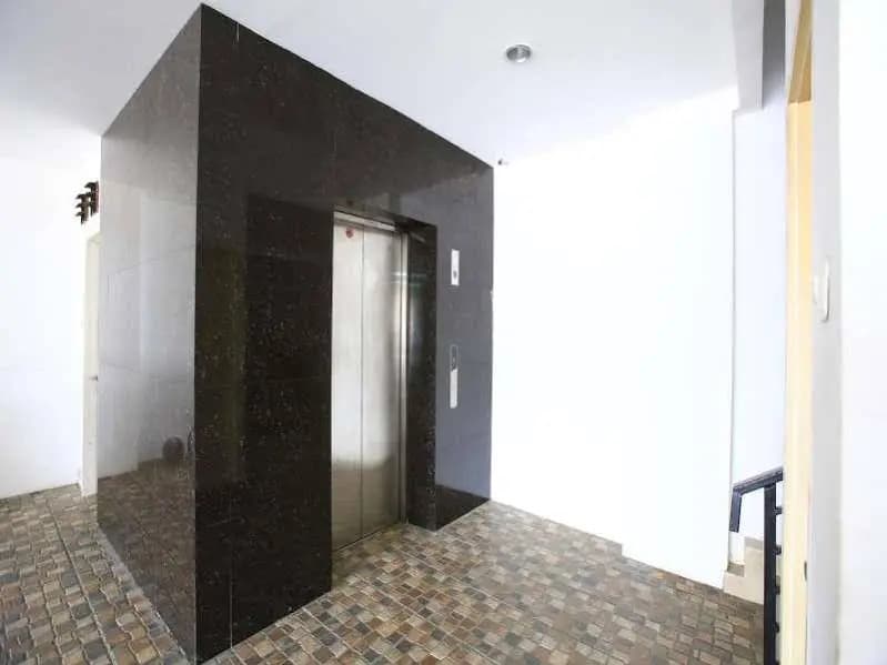 RedDoorz UOB Plaza - photo 3