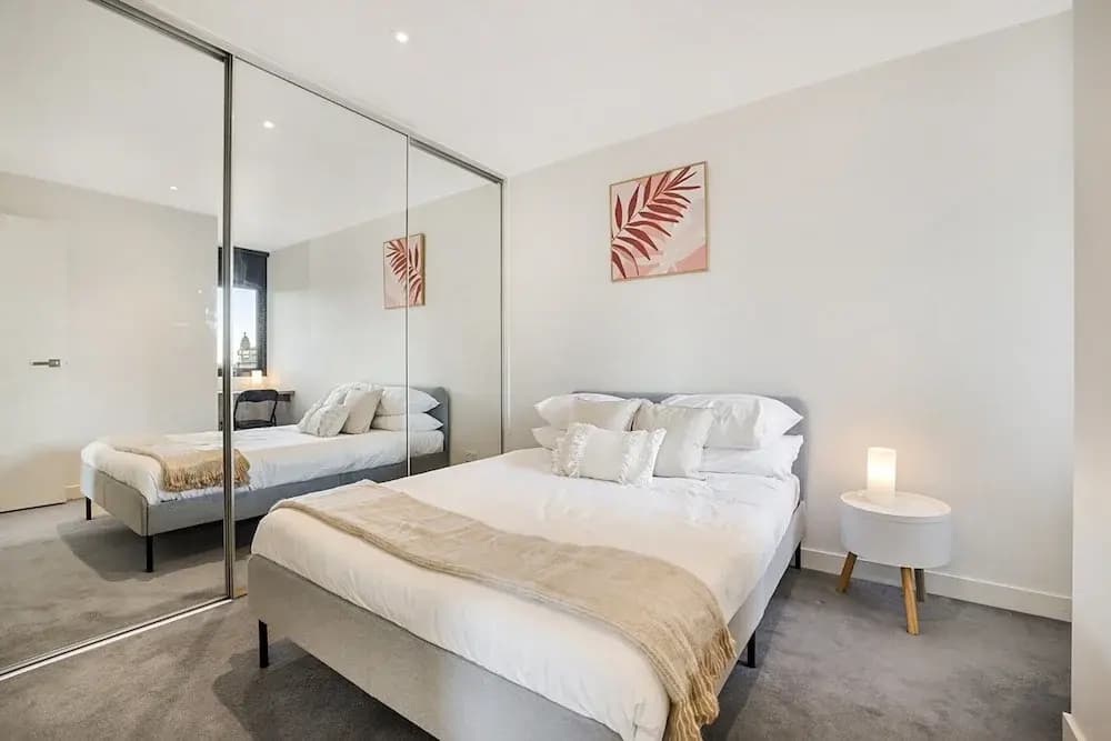 Comfy 2-bed Balcony Unit Near Chapel St - photo 1