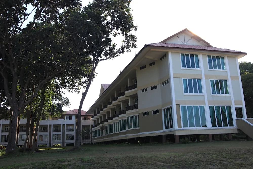 Gem Beach Resort - main photo