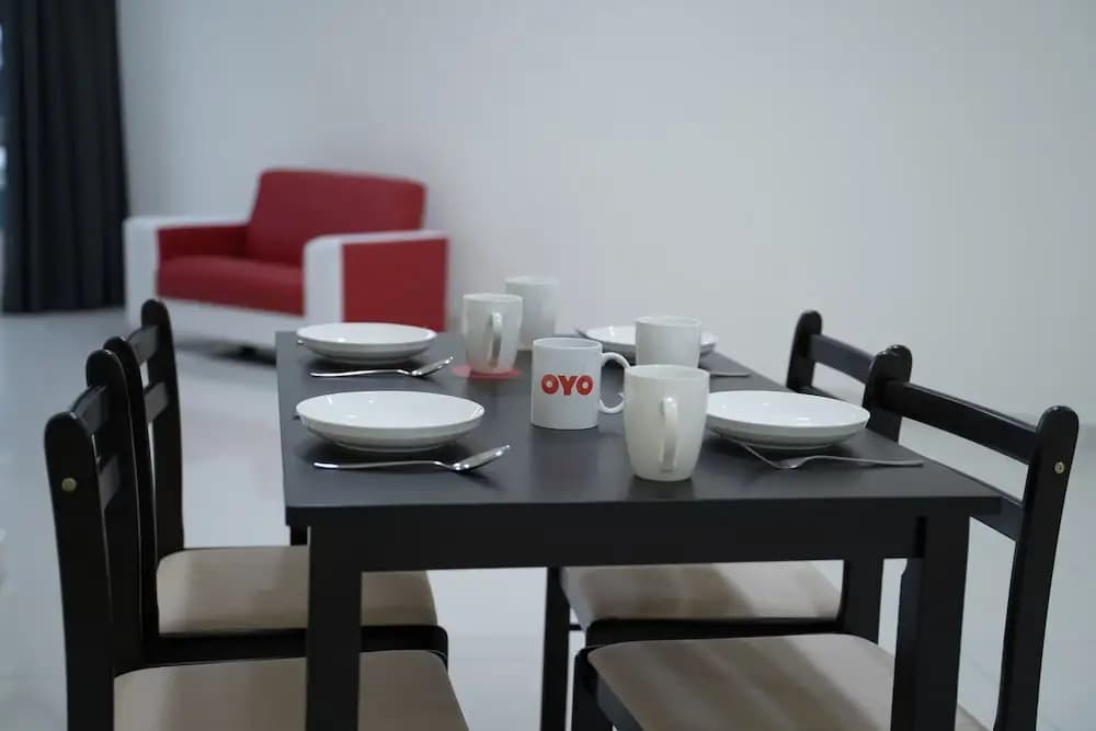 OYO Home 89449 Fancy 2 Bedroom Crest Residence - photo 25