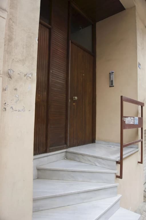 Central Safe Smart Apartment - photo 12