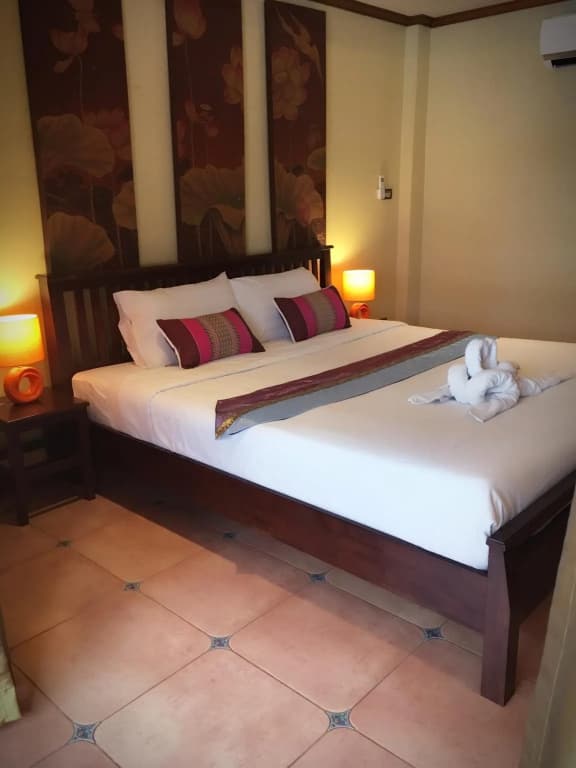 Sunshine Coast Inn - photo 2