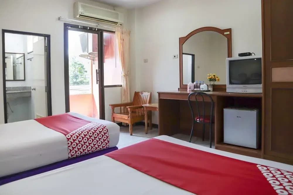 OYO 747 Suwanna Hotel - photo 7