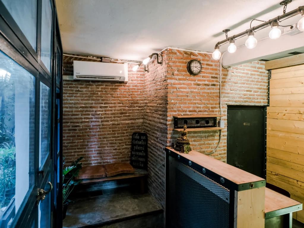Zeds Hostel Bangkok - photo 9