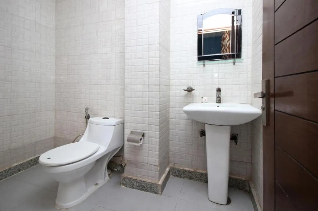 The Metro Star Hotel, Jasol - photo 11