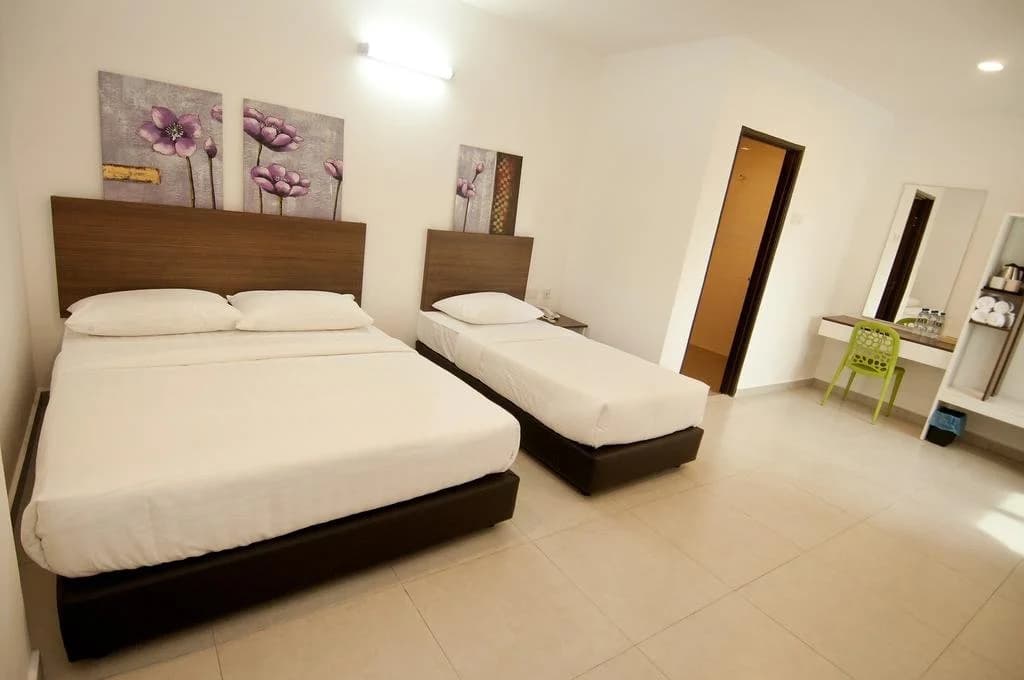 Hotel Cheqinn - photo 3