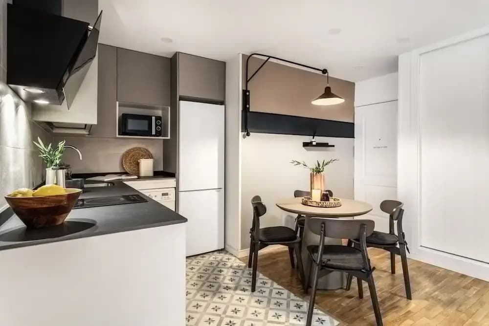 Elton - 1 Bedroom in Chueca - photo 5