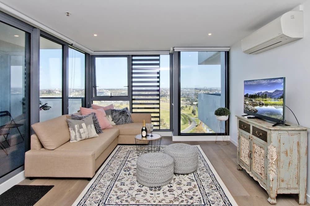Spectacular Private Balcony Views with Pool - photo 6