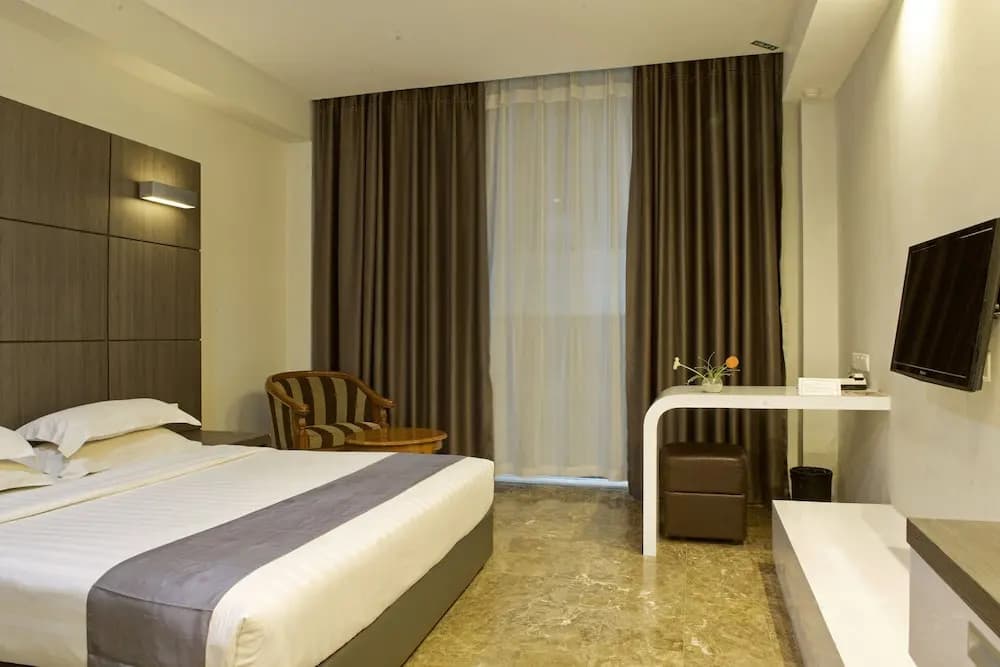 Dreamtel Jakarta - photo 4