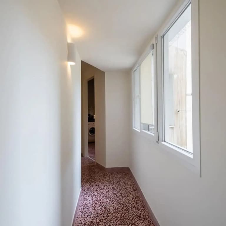Friday Venus Luxury Apartment - photo 11
