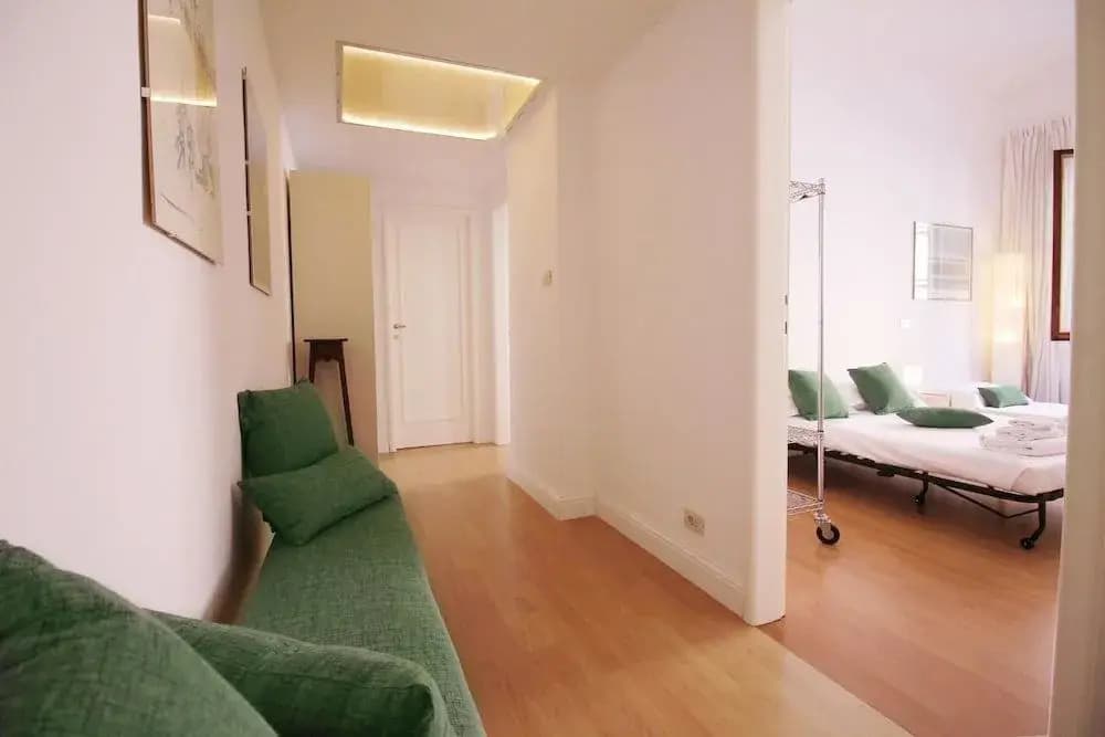 Spacious Apt Steps away from the Vatican - photo 5