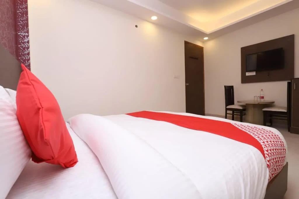 Hotel Airway Inn - photo 18