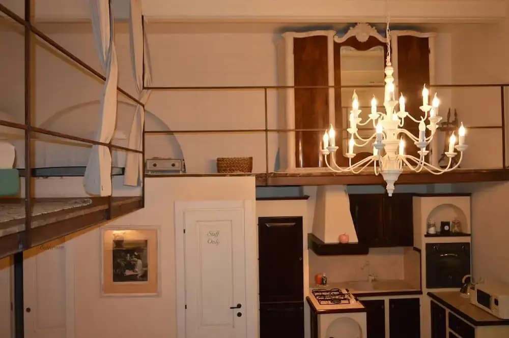 Shabby Loft In Colosseum - photo 9