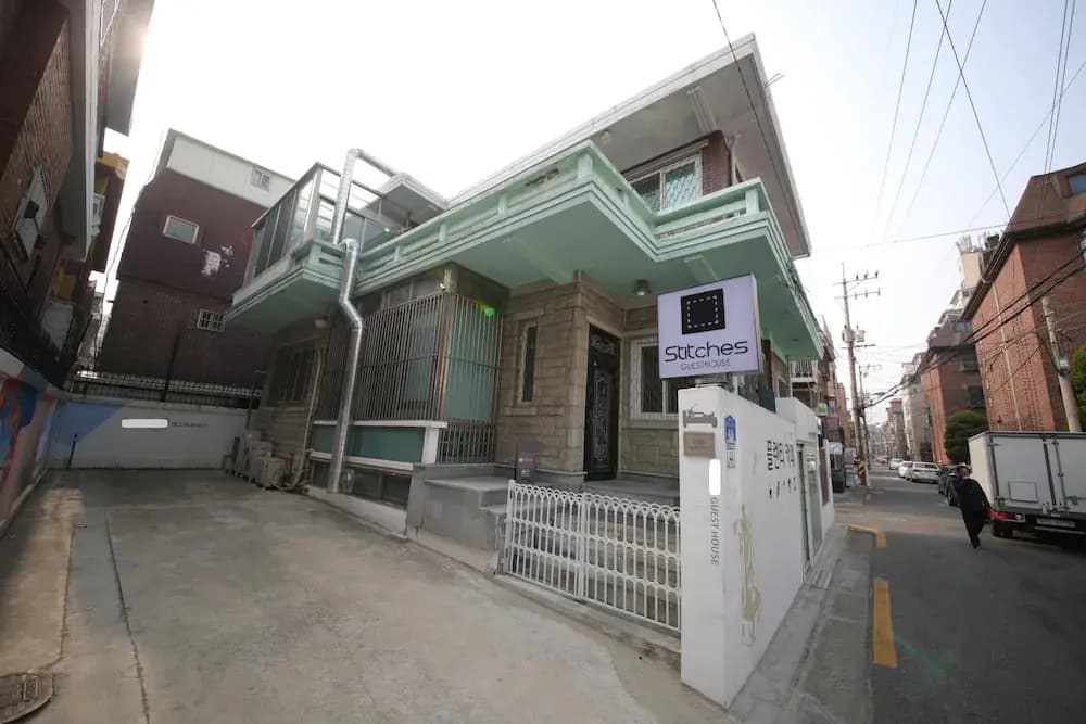 Stitches House - Hostel - main photo