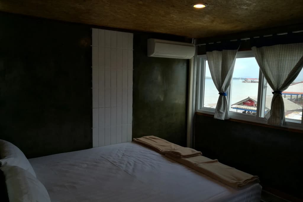 Sriraya Guesthouse - photo 2