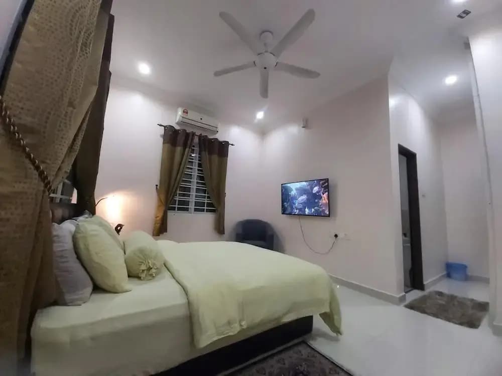 Villa Solihin - photo 2