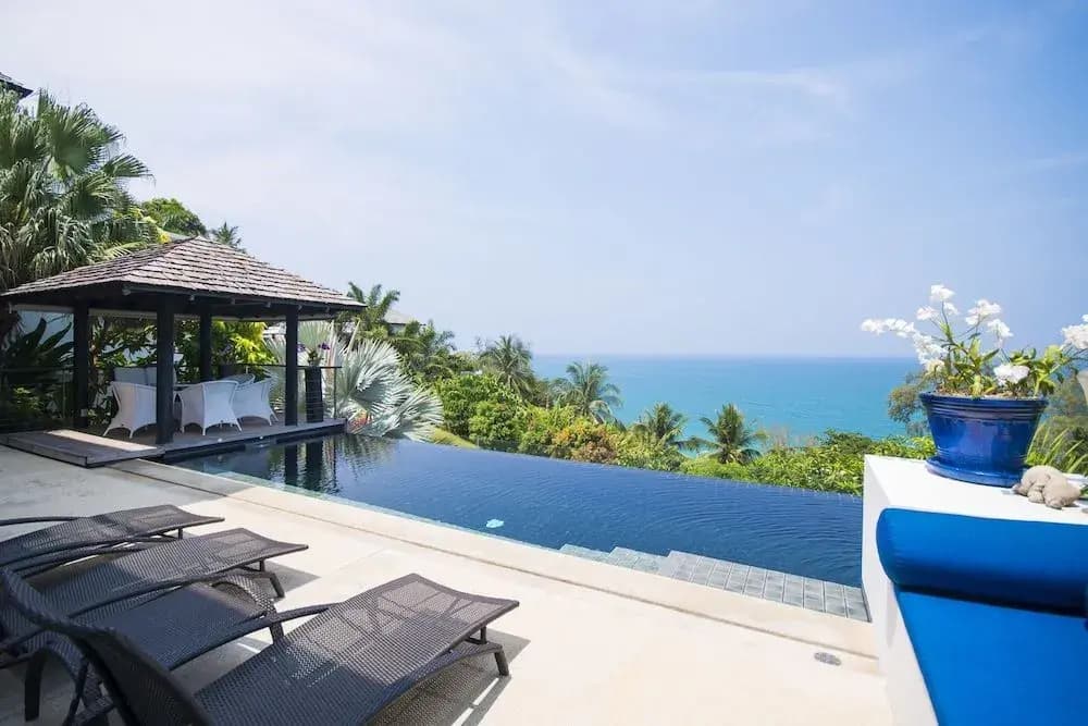 Spacious 5-Bedroom Surin Beach Villa - photo 9
