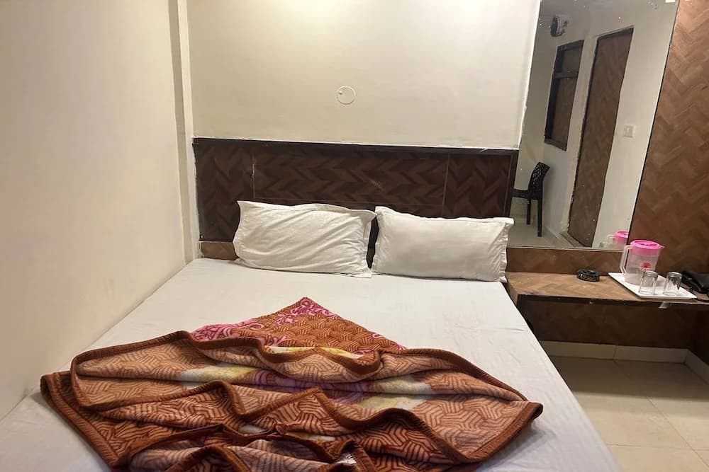 Shree Lodge Near New Delhi Railway Station, Paharganj - photo 5