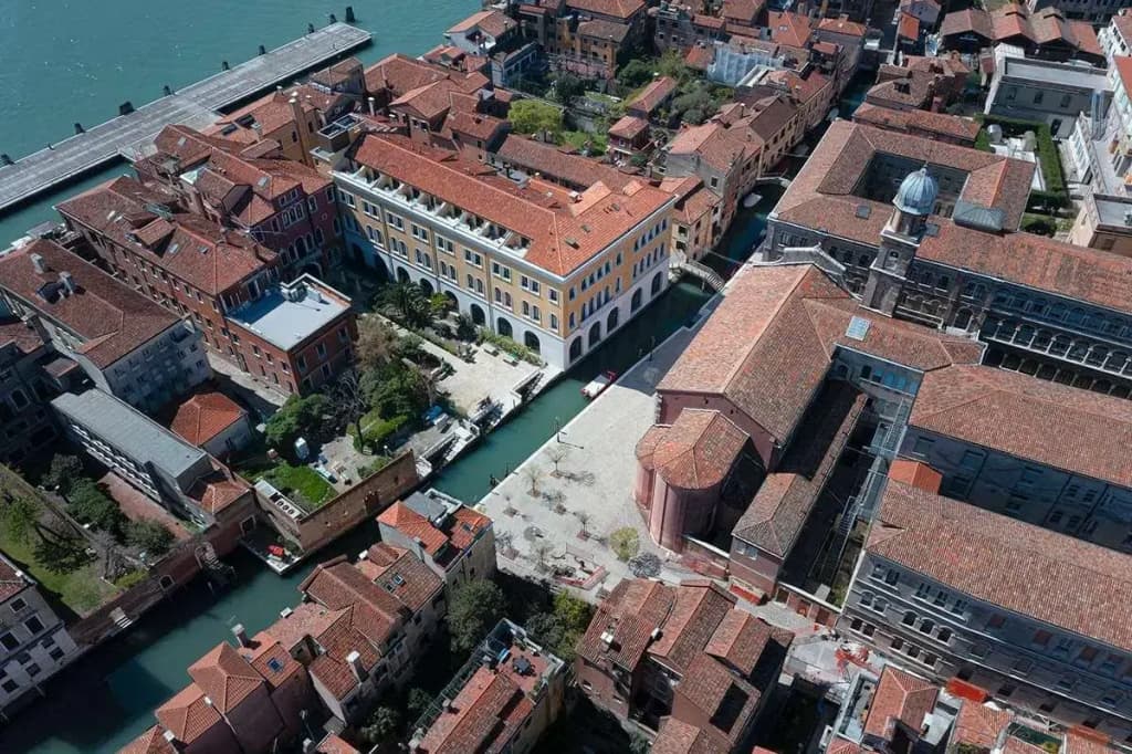 Palazzo Veneziano - photo 25