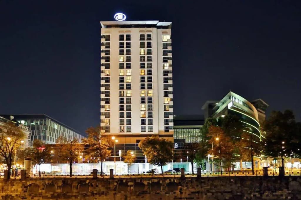Hilton Vienna Park - photo 16