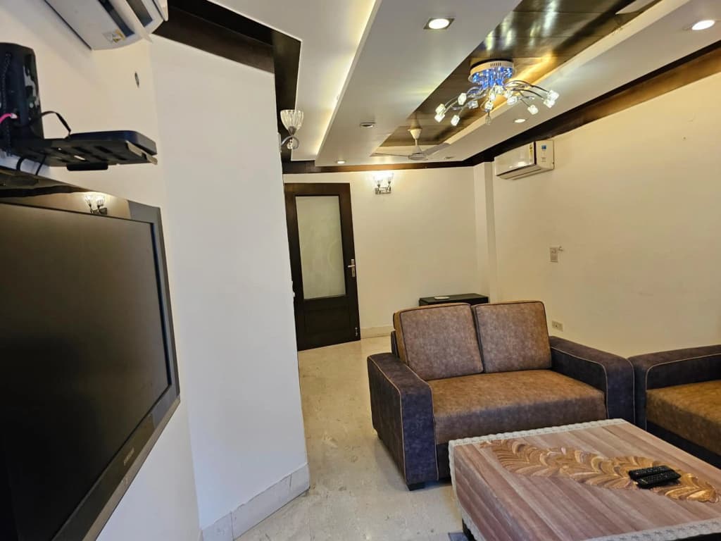 Luxurious 3Bhk Apartment! - photo 11