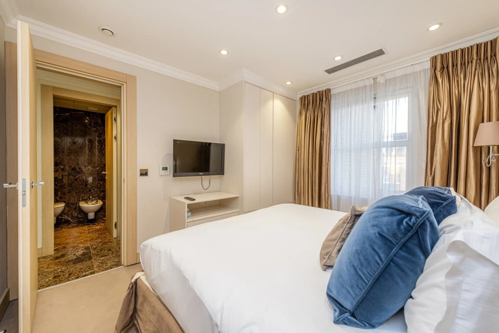 Claverley Court - photo 4