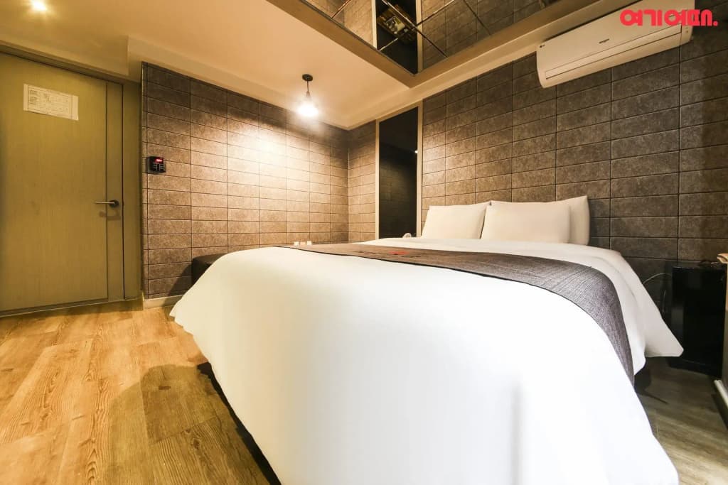 If Hotel - photo 3