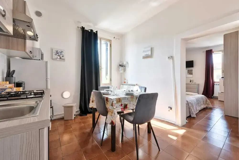 Venice Vacation Apartment - photo 10