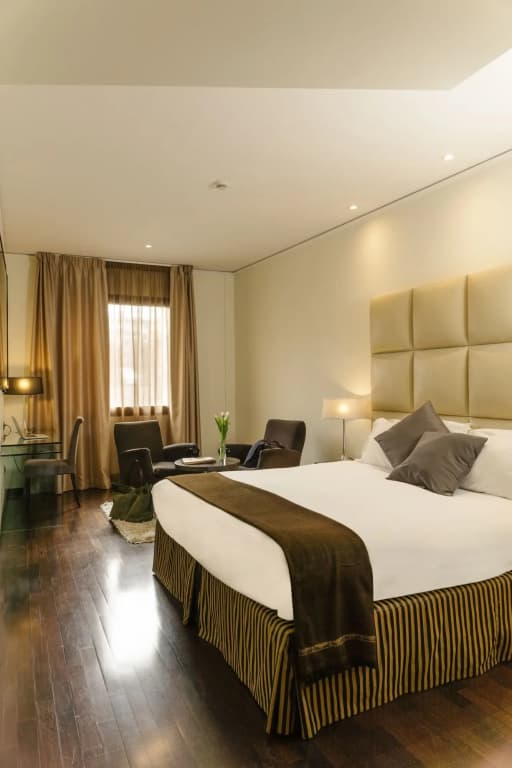 Hotel Cosmopolitan - photo 5