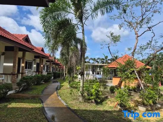 Phuket Airport Villa - photo 4