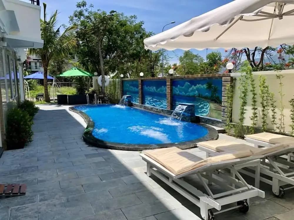 Sun & Sea Hotel - photo 13