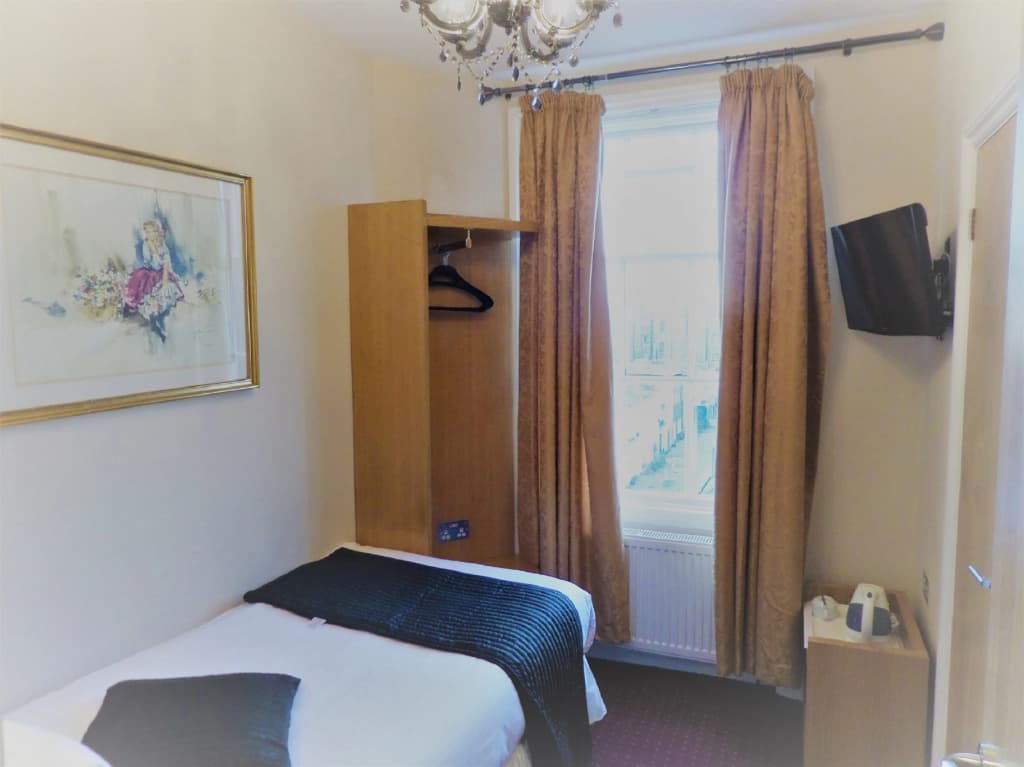 Lancaster Court Hotel - photo 24