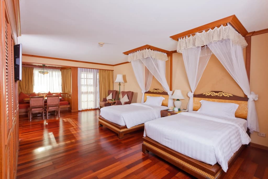 Diamond Cliff Resort & Spa, Patong Beach - photo 39