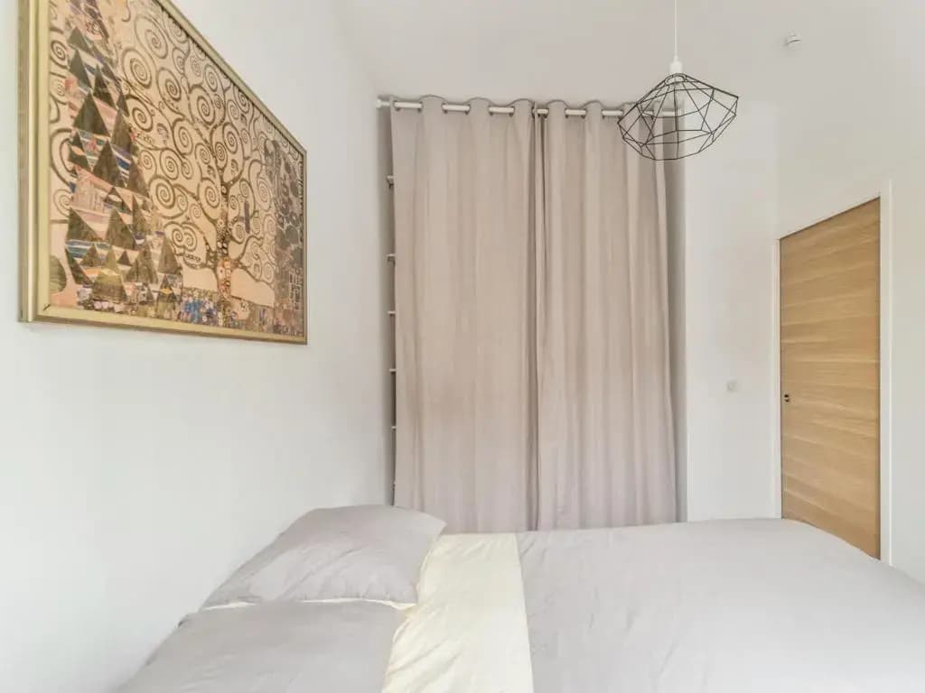 Welkeys Bonne Nouvelle Apartment - photo 3