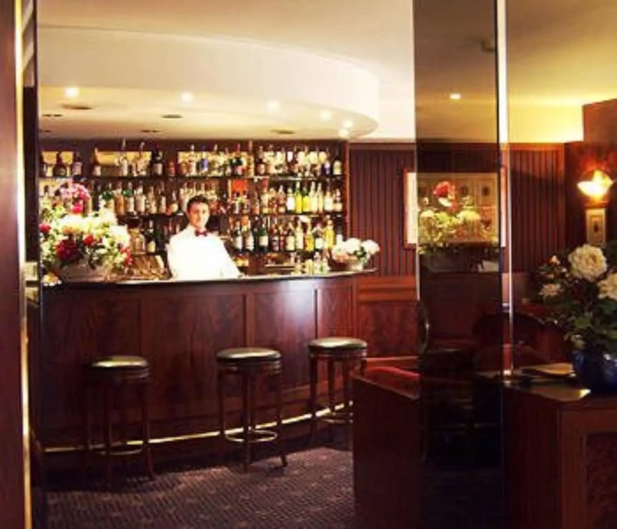 Crivi's Hotel - photo 22