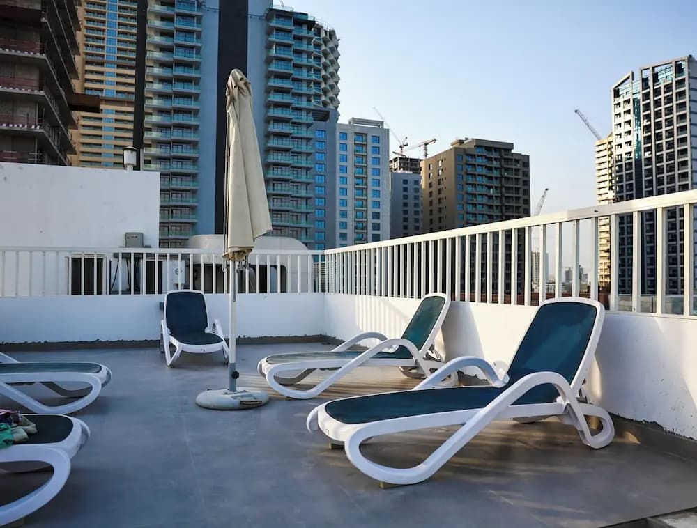Bright Studio with Rooftop Pool & Gym - photo 15
